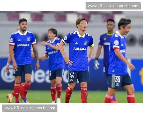 蓝色巨星的荣耀之战：钢巴与全北，谁将铸就亚洲足球新传奇？